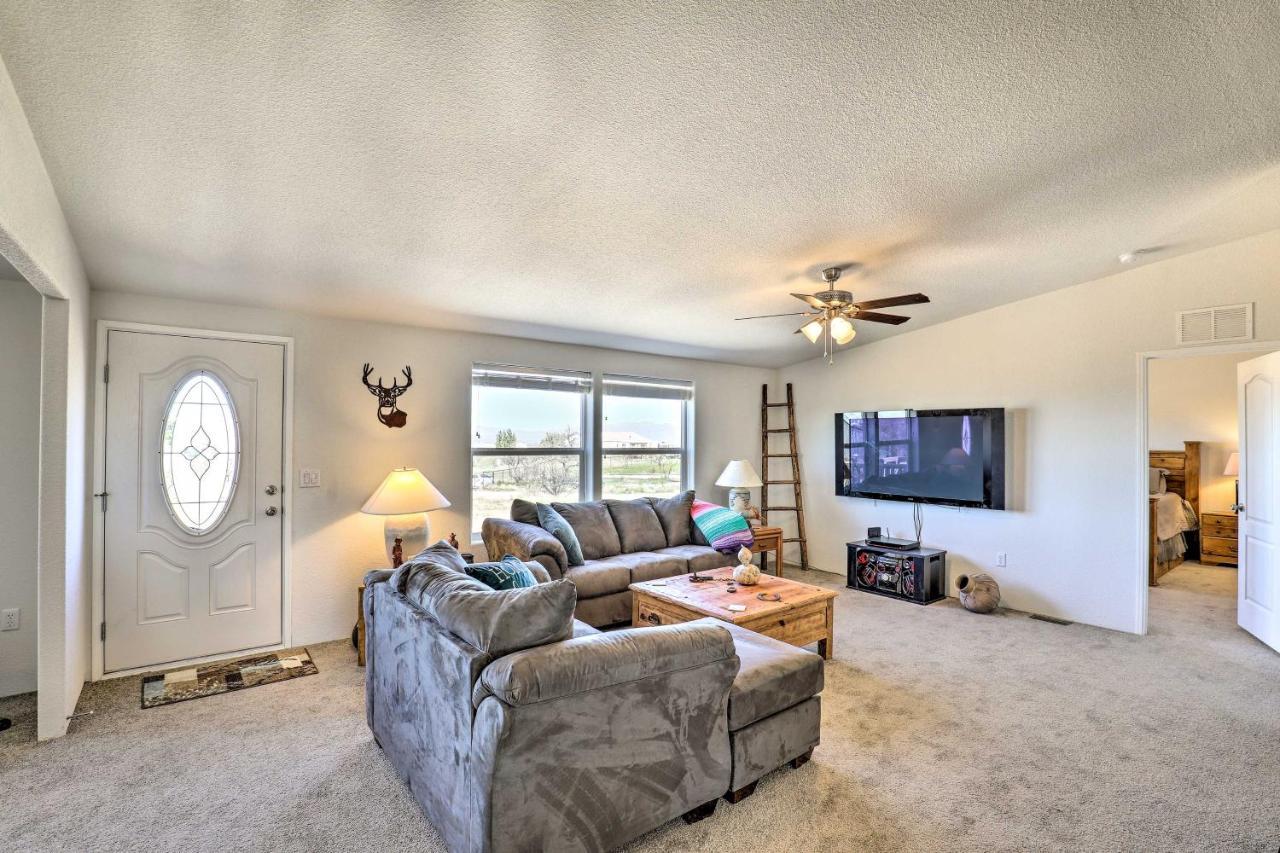 Desert Escape Off I-10 With Over 1 Enclosed Acre! Mescal Exterior photo