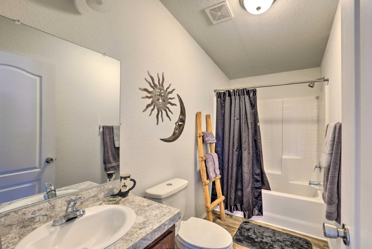 Desert Escape Off I-10 With Over 1 Enclosed Acre! Mescal Exterior photo