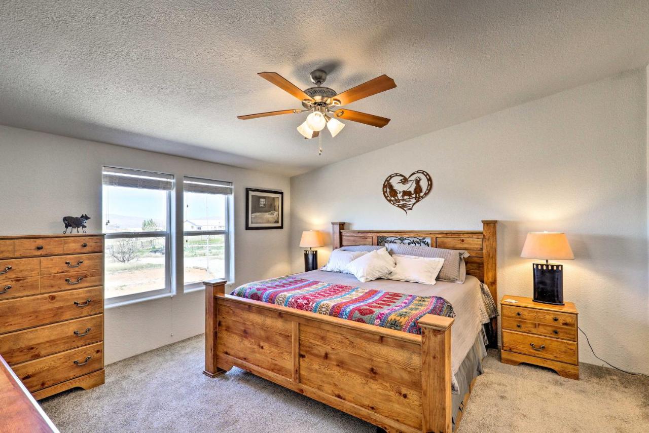 Desert Escape Off I-10 With Over 1 Enclosed Acre! Mescal Exterior photo