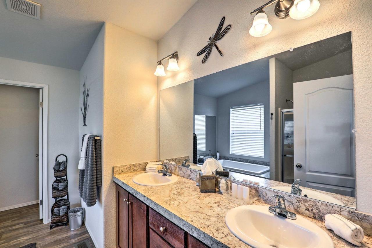 Desert Escape Off I-10 With Over 1 Enclosed Acre! Mescal Exterior photo