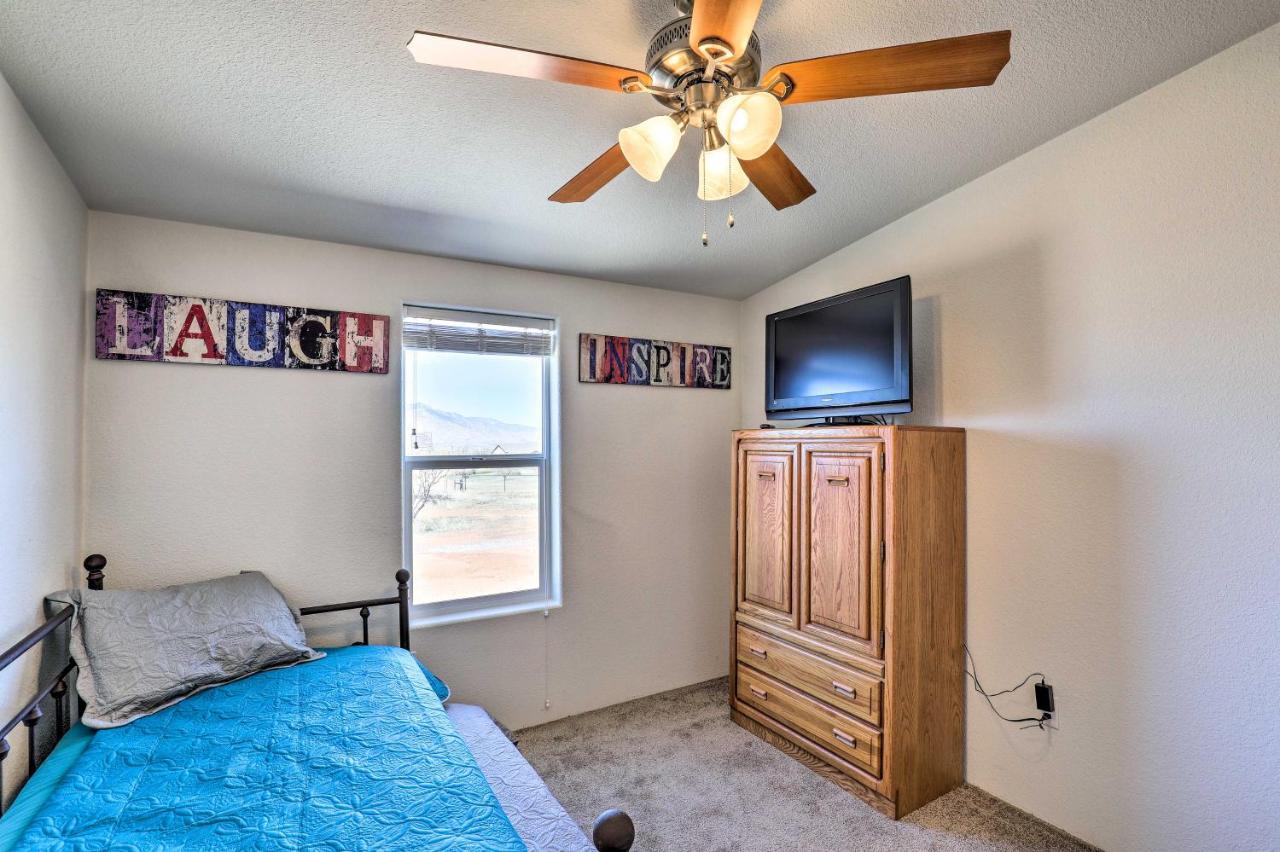 Desert Escape Off I-10 With Over 1 Enclosed Acre! Mescal Exterior photo